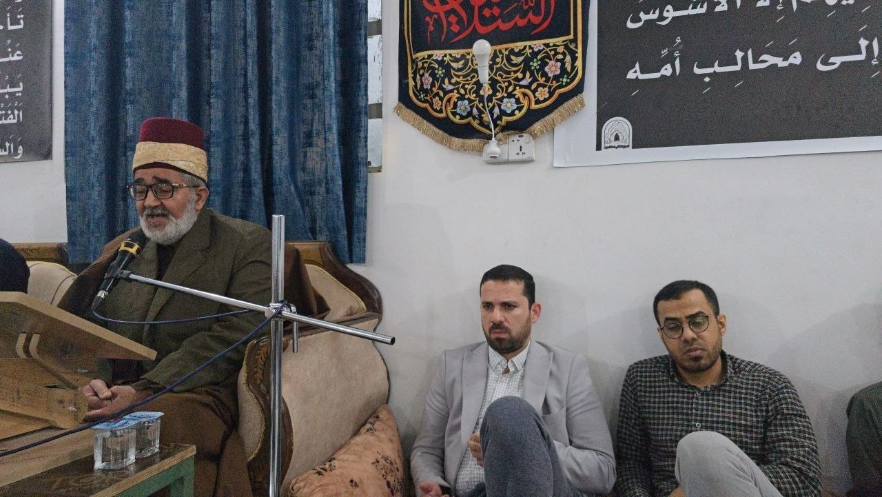 الشيخ الحاج محمد عنوز في رحاب مؤسسة جودي الكوفة العلمية.